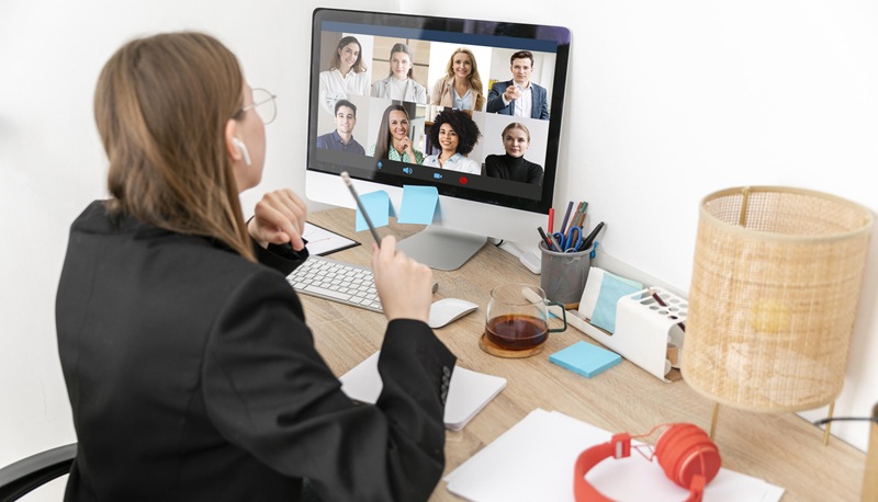 How HR Professionals Can Master Hybrid Work: Strategies for Flexibility and Productivity